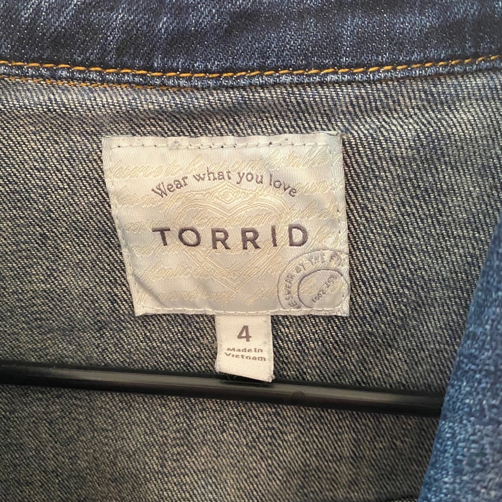 Torrid Denim Jacket - Picture 4 of 6